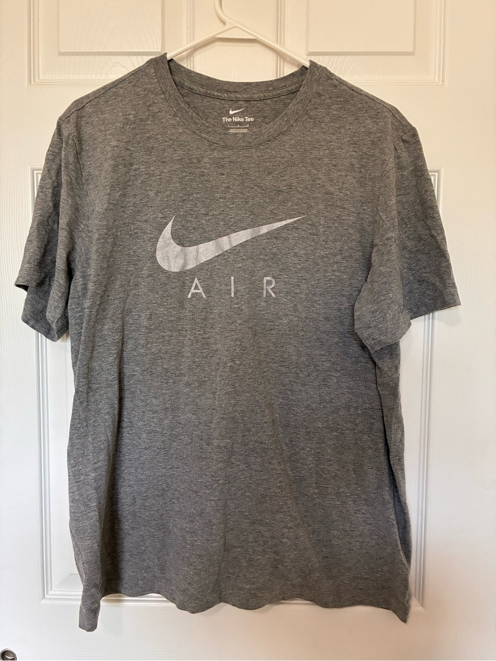 The Nike Tee Nike Air Short Sleeve Tee Shirt Gray w/ Silver Swoosh Men’s Sz L